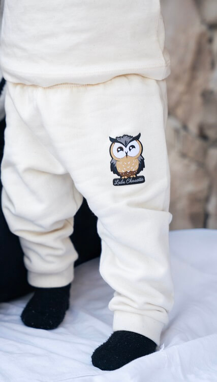 Pantalon de jogging pour bébé marque Luluchouette modèle Artémis couleur blanc