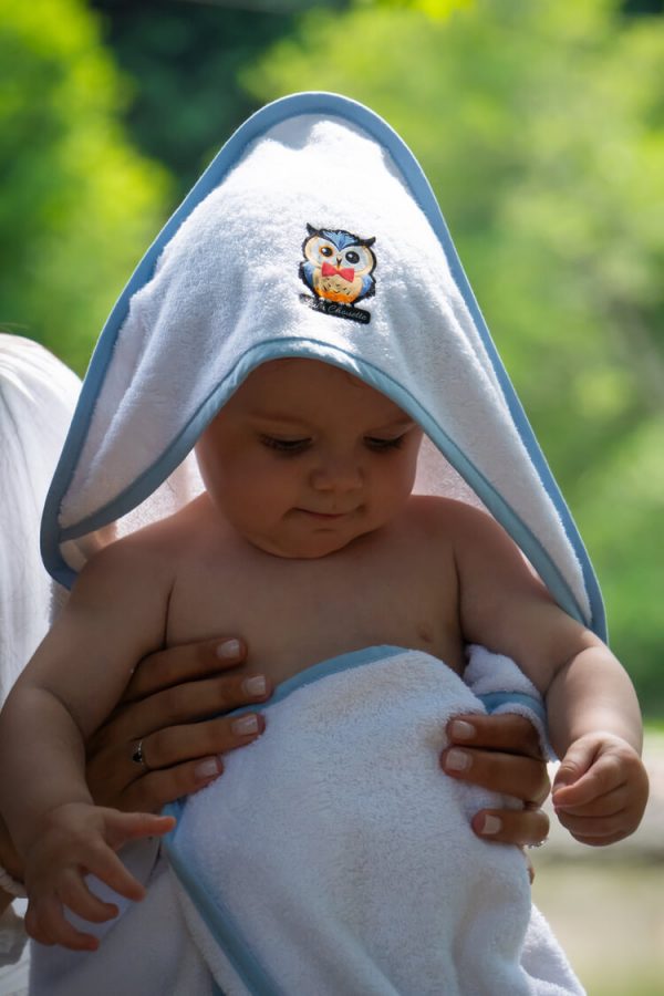 Sortie de Bain pour garçon Luluchouette modèle Henry couleur bleu et blanc
