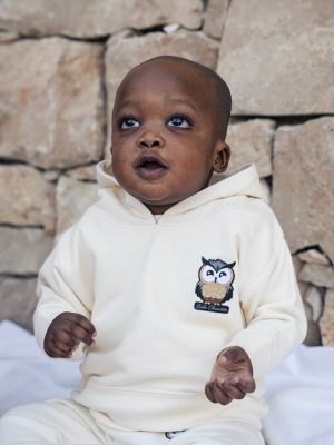 Sweat-shirt à capuche pour bébé marque Luluchouette modèle Artémis couleur blanc cassé