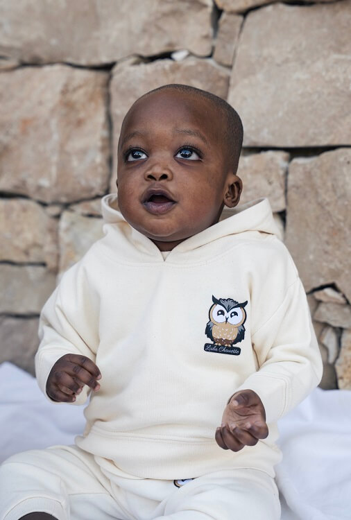 Sweat-shirt à capuche pour bébé marque Luluchouette modèle Artémis couleur blanc cassé