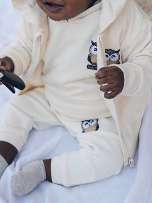 Sweatshirt zippé à capuche pour bébé marque Luluchouette modèle Artémis couleur blanc